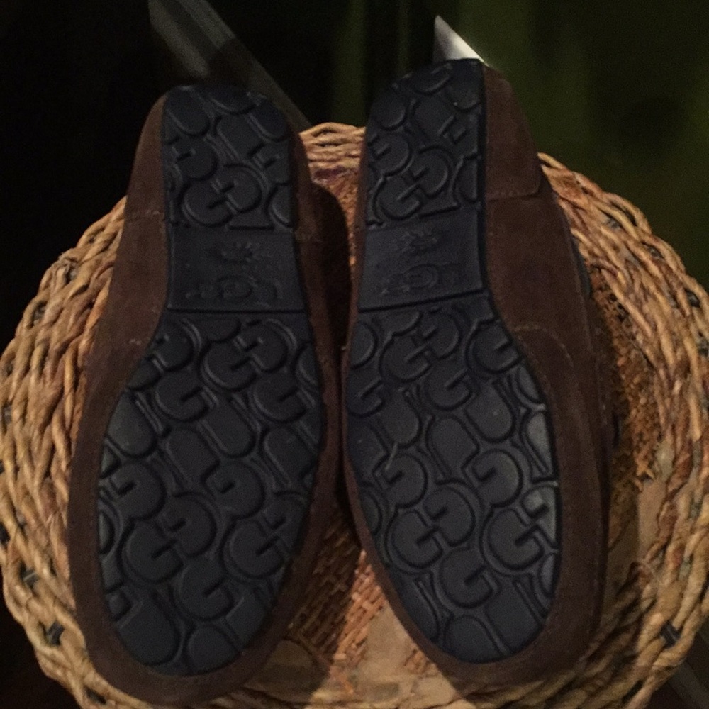 Uggs - Picture 2 of 4